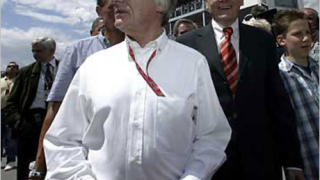 Екълстоун вкарва Формула 1 в Париж