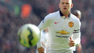 Битият от Рууни кечист получи тениска на Локо (Пд)! (СНИМКА)