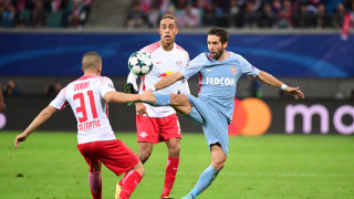 Португалският полузащитник Жоао Моутиньо продължи договора си с френския Монако