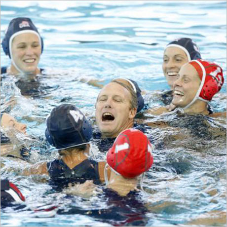 САЩ и Унгария на полуфиналите във водната топка (жени)