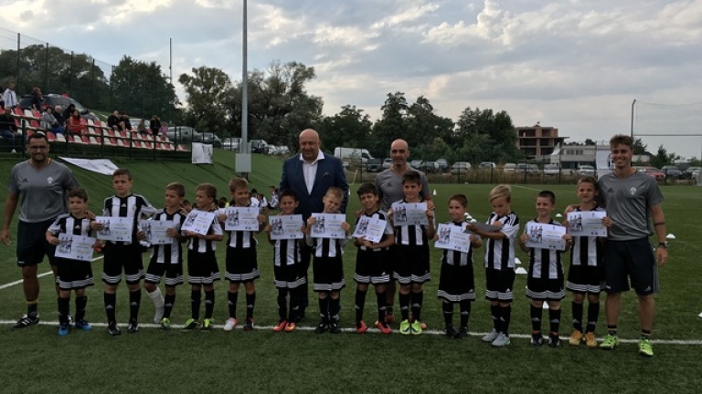 Министър Кралев закри Juventus Junior Camp