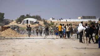 Подкрепяната от САЩ хуманитарна фондация за Газа затвори всичките си пунктове