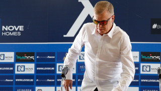 Сираков и Папазов се опитват да привлекат спонсори за Левски от чужбина