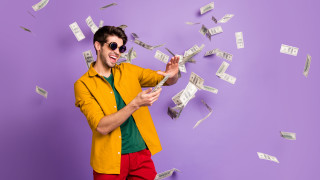 Отношението на бедните и финансово успешни хора към харченето на