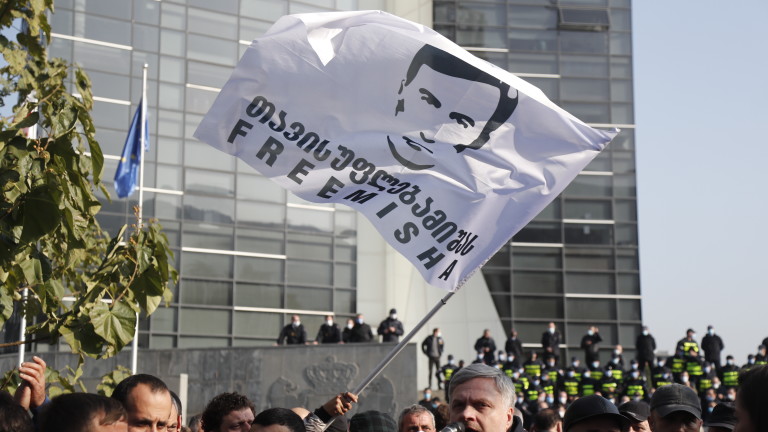 Саакашвили се съгласи да прекрати гладната стачка 