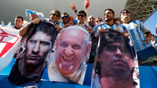 Светът загуби духовен лидер а футболът един от най страстните