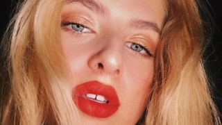 Явно дъщерите на рок величията са обречени да бъдат винаги