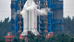 Китай изстреля сонда за събиране на проби от обратната страна на Луната