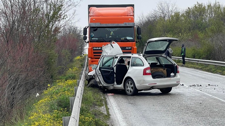 Катастрофа взе жертва на пътя Ловеч-Микре. Инцидентът е станал около
