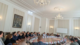ЦИК проведе срещи с международни наблюдатели