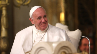 Папа Франциск вече има профил в Инстаграм