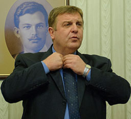 Красимир Каракачанов: Македония не е готова нито за НАТО, нито за ЕС