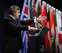 Гордън Браун предлага глобален данък върху финансовите транзакции