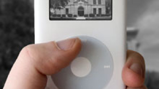 Ford, General Motors и Mazda ще използват iPod