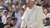 Папата се среща с патриарх Неофит, президента и премиера