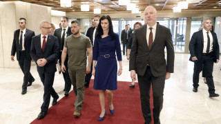 Зеленски у нас - висок старт за кабинета, но и необходимост от наваксване