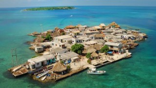 Най-гъстонаселеният остров на планетата