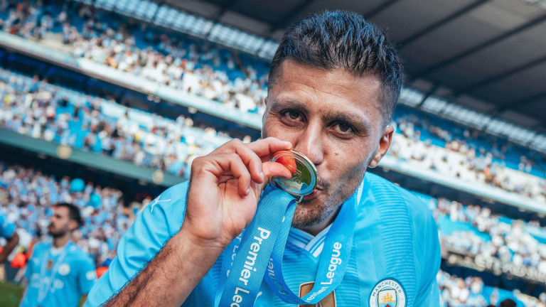 Защо четирима футболисти на Манчестър Сити няма да получат медали