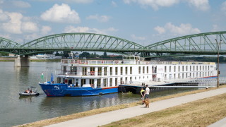 Унгария задържа капитана на базиран в Швейцария круизния кораб Хайделберг