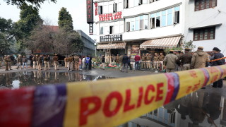 Най-малко 17 души загинаха при пожар в хотел в Ню Делхи