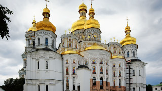 Киево Печерската лавра е официално регистрирана като манастир в рамките на