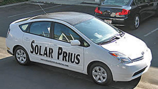 Представиха соларен Prius