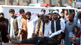  Крайпътна бомба в Афганистан умъртви 35 души в рейс и рани 27 
