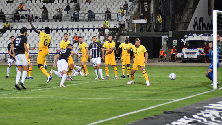 Минчев титуляр за Локо (Пд) срещу Черно море