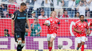 Точка срещу миналогодишния шампион стигна на Майнц за място в Лига на конференциите