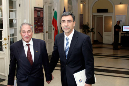 Искайте 5% от БВП за образование, съветва Вълчев академиците