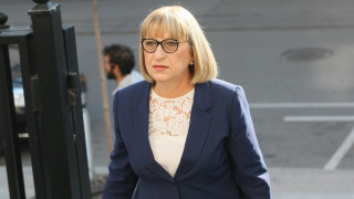 Цачева разчита на съда по казуса с екстрадирането на българина в САЩ