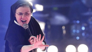 Монахинята която се превърна в сензация след като спечели италианската