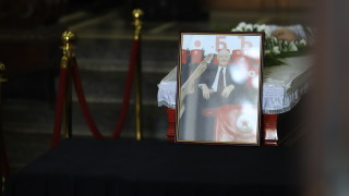 Приключи поклонението пред тленните останки на легендарния голмайстор на ЦСКА