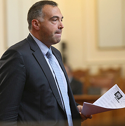И Кадиев поиска оставка и извинение от Кутев
