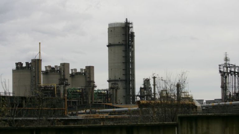 Откриха над 4 тона токсични химикали в завод "Химко" във Враца