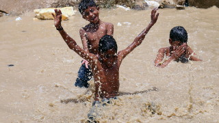 Гореща вълна в Пакистан причини смъртта на 65 души