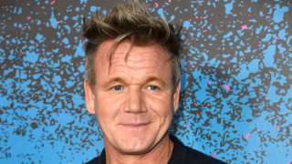 Трудно можем да си представим че някой може да сложи