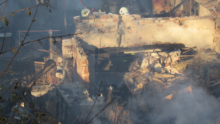 Отново горяха рибарски постройки край Златни пясъци