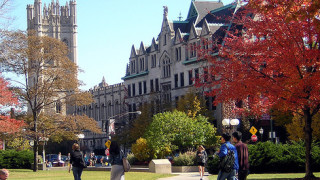 Експертите на Times Higher Education THE изготвят класации сравнявайки университетите