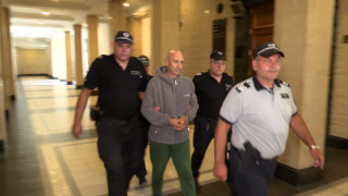 Съдът остави в ареста обвиняемия за палежите в "Лагера" и "Хиподрума"