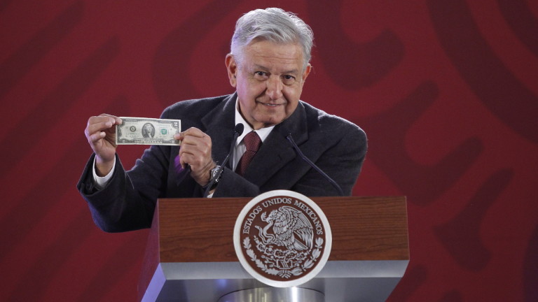Президентът на Мексико не се интересува от пари, декларира скромни доходи