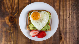 До 20 септември т г от секторите Хотелиерство и Ресторантьорство могат