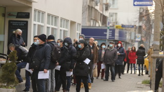 Напълно е възстановена ваксинацията срещу COVID 19 в Имунизационния център на