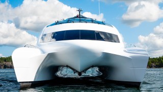 Изработена от Porsche суперяхта се появи на пазара И спокойно