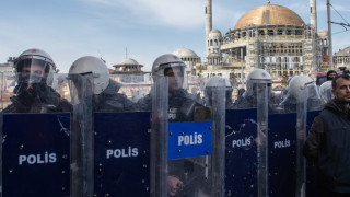 Турция арестува двама разузнавателни агенти които признават че шпионират арабски