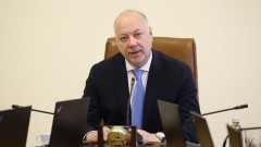 Желязков пита НС дали практиката за оставяне на ключови постове без титуляри ще е правило