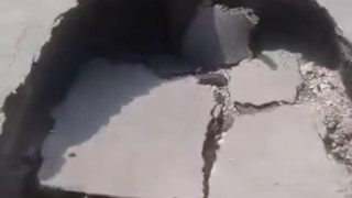 Пропадна част от пътното платно на кръстовището на столичния бул