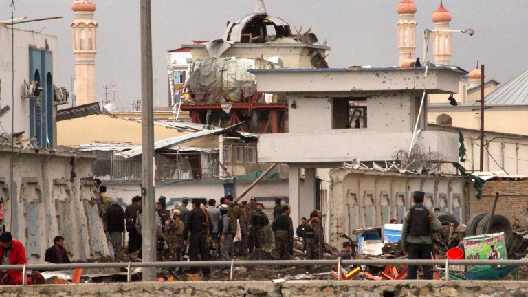 64 загинали при най-кръвопролитната атака в Кабул от 2011 г. 