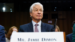 Шефът на JPMorgan от Давос: Подкрепата за Украйна означава "Америка на първо място"