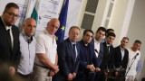  Независимите депутати държат Политическа партия в шах за кабинет до петък 